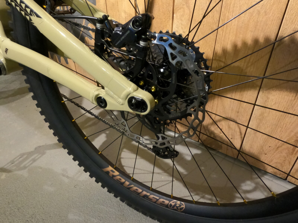 GT N'DOO "Faster" Rear Hub, 32H, black, 135mm x 10mm